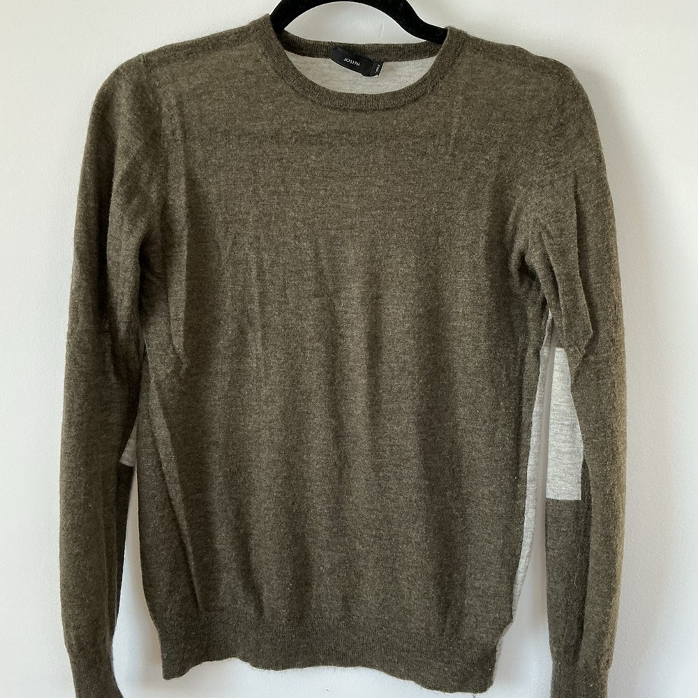 Joseph Women’s Olive Crewneck Cashmere Sweater